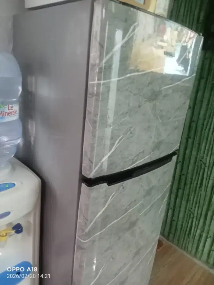 Jual kulkas 2 pintu toshiba no minus tinggal pakai