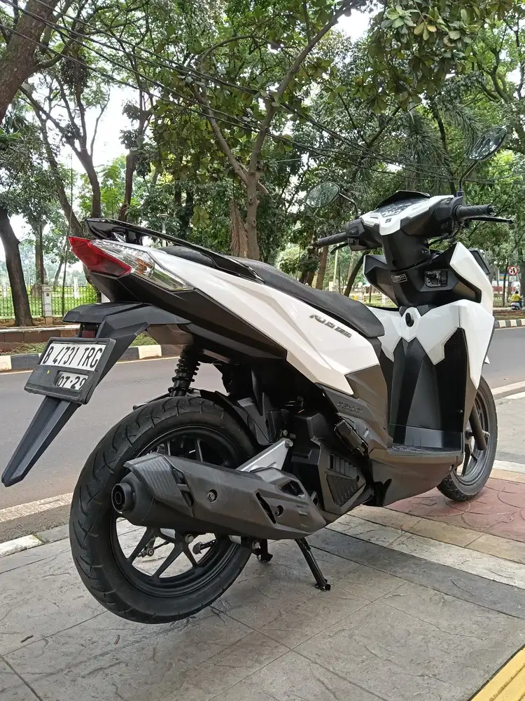 DIJUAL CASH HONDA VARIO LED OLD 150 THN 2016 PAJAK IDUP SIAP PAKAI