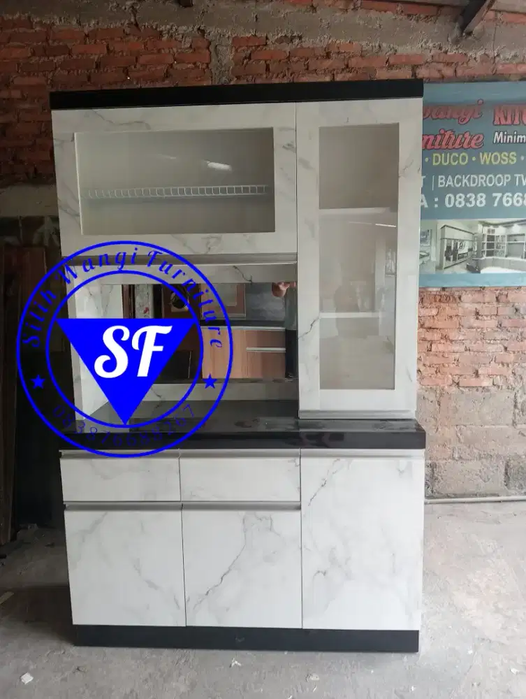 Lemari piring pintu 3 gendong