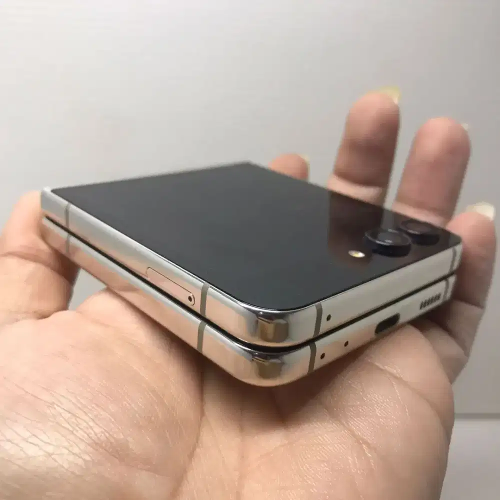 samsung z flip 5 512gb resmi Sein indonesia, like new!