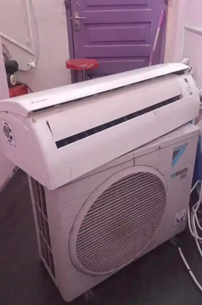AC DAIKIN Second 1 PK – DINGIN CEPAT – SIAP PAKAI