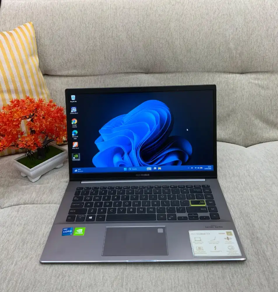 Asus vivobooks s14 i5 gen 11 8gb ram 512gb ssd vga nvidia mx35