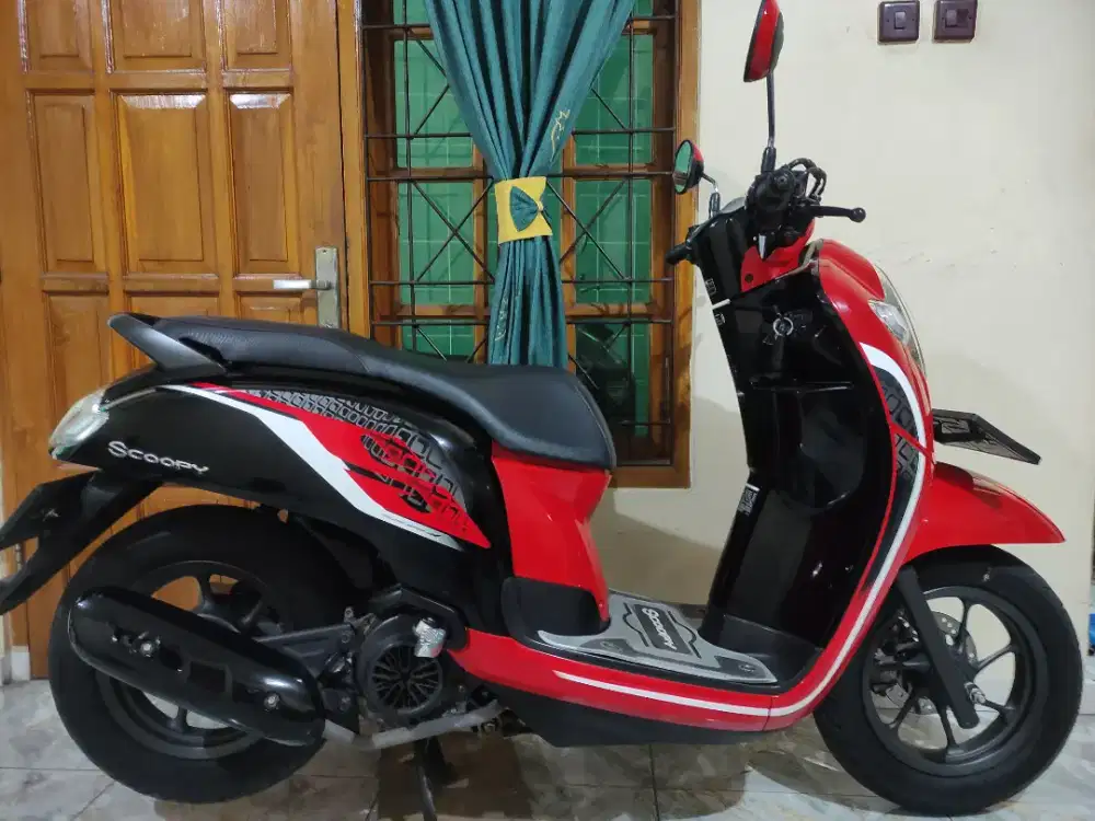 Persis baru low km scoopy donat cbs iss no minus jarang ada
