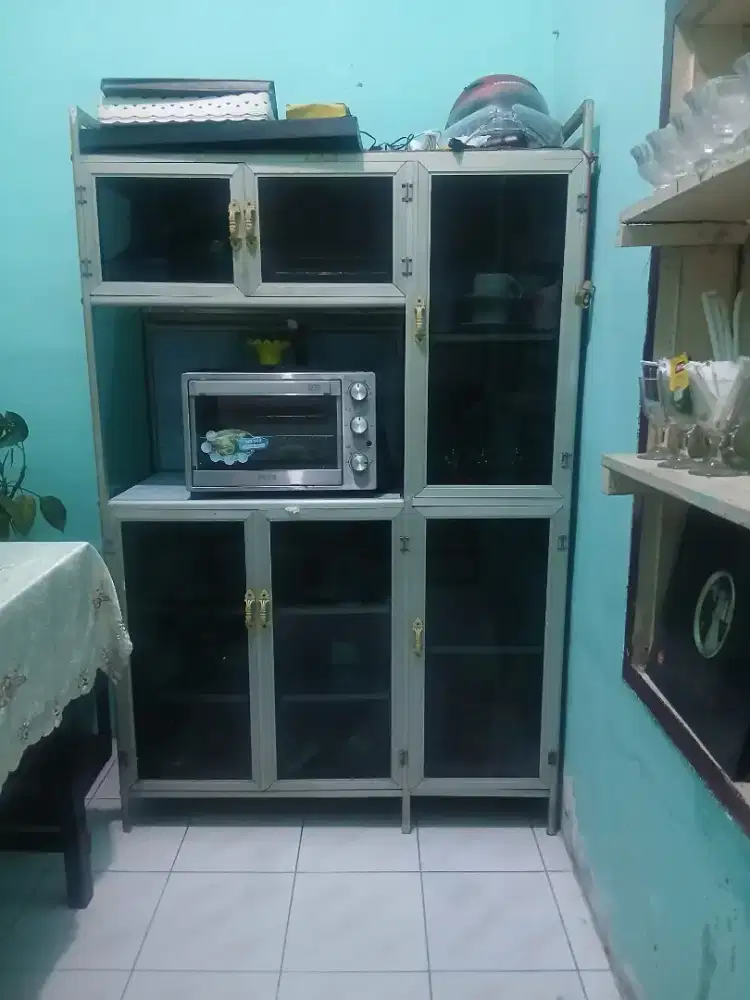 Jual lemari kaca  6 pintu