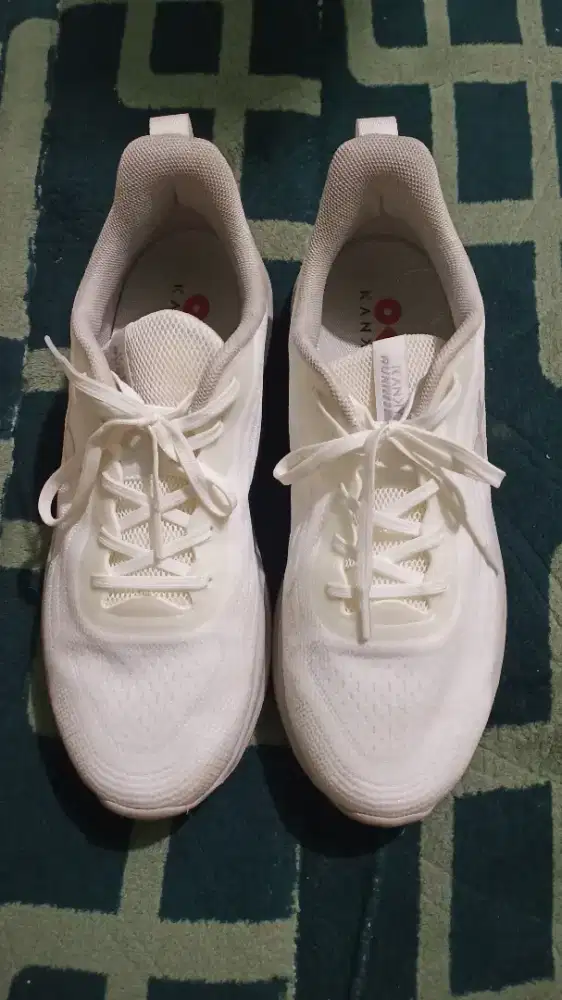 Sepatu Running Kanky Ori (Like New)