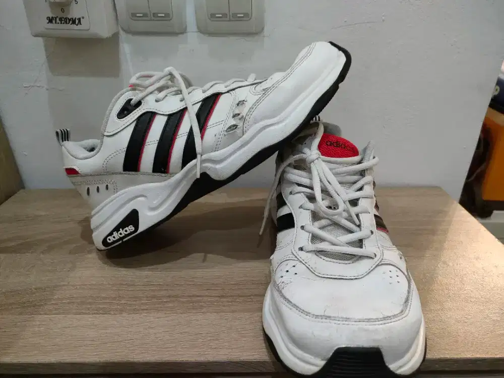 Adidas Strutter Tennis Size 44 Second
