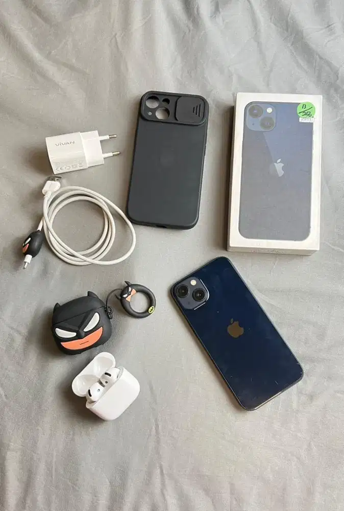 Iphone 13 256gb Terdaftar Beacukai minus case luar hp lecet