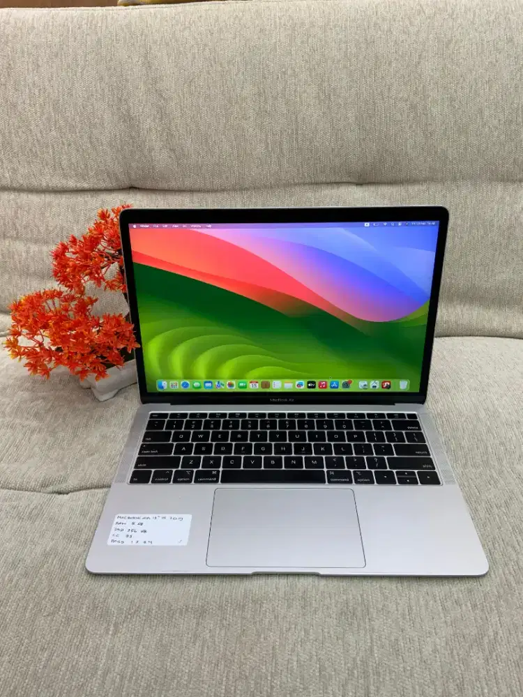 Macbook air 2019 i5 8gb 256gb murmer