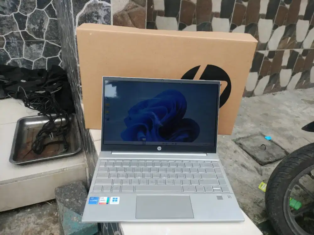 Hp Pavilion Core i7 Gen 11 SSD 512 Ram 8 Keyboard Backlit Normal
