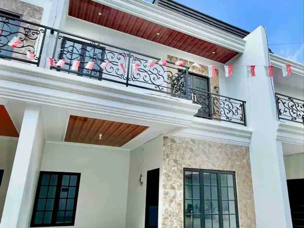 RUMAH MEWAH 2,5LANTAI 900JTAN DI DEPOK DEKAT TOL AKSES 2MOBIL PINGGIR JALAN RAYA