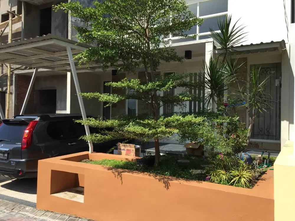 DISEWAKAN Villa Harian Batu Dekat Alun-alun Pusat Kota