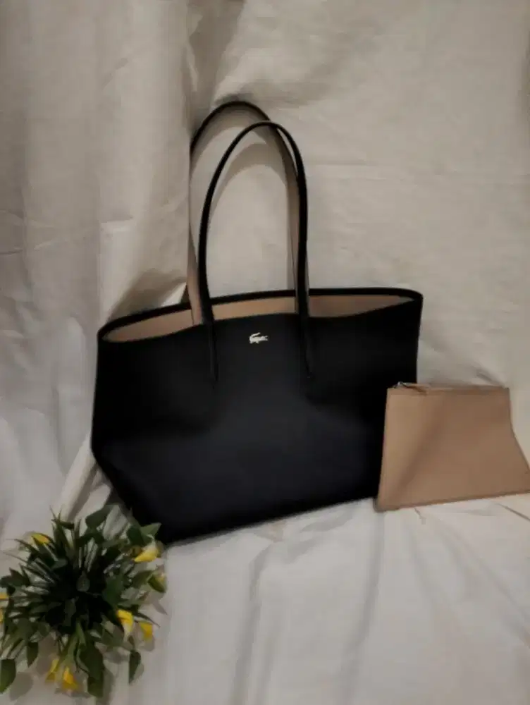 Lacoste Women's Anna Reversible Bicolour Tote Bag - Beige