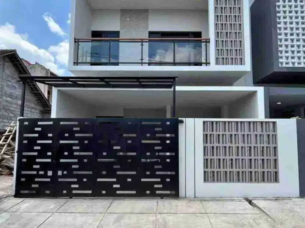 Di Jual Rumah baru siap Huni Utara terminal Condongcatur / Timur jl Kaliurang KM 8