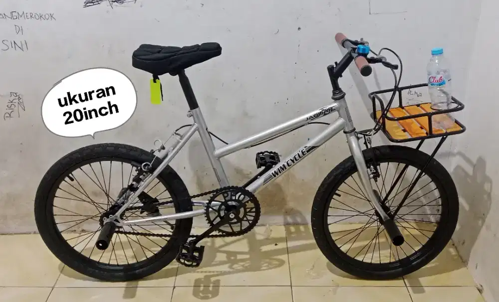 Sepeda lady clasic ukuran 20inch