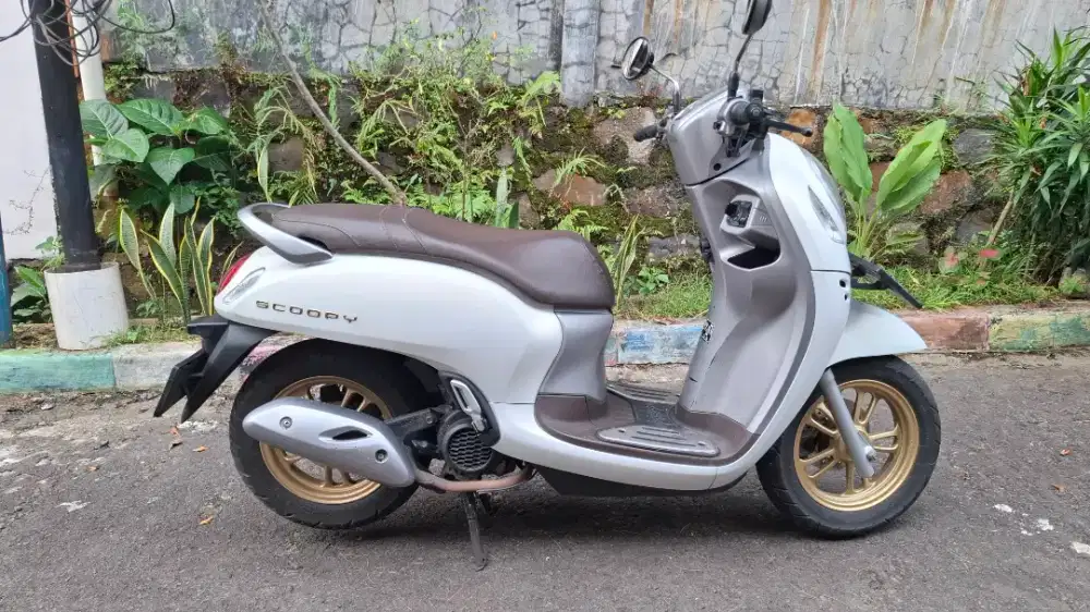 Scoopy Prestige 2021