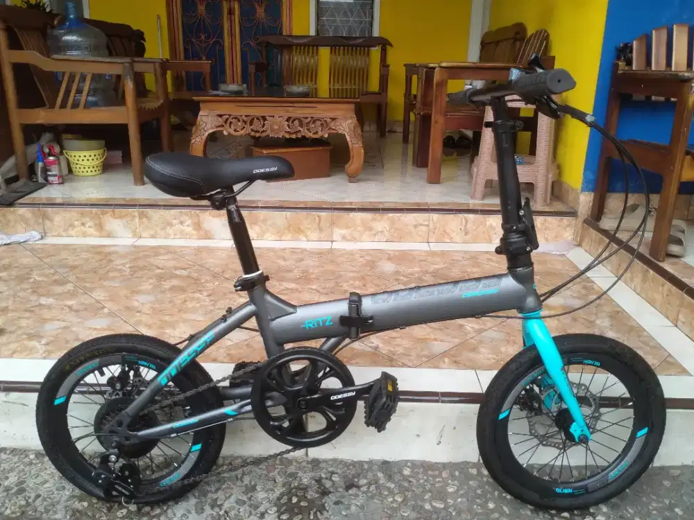 Sepeda Lipat odessy Ritz 16 nyaris baru