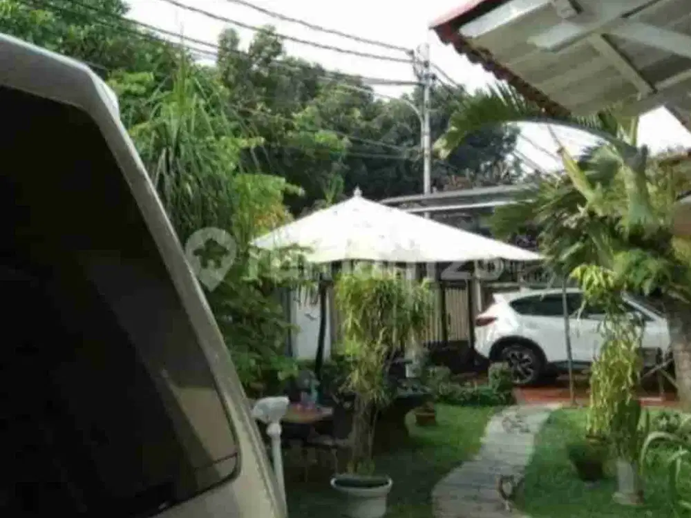 Dijual Rumah di Kebayoran Lama Jakarta Selatan