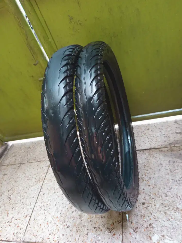 Ban Luar (Tubetype) Depan Belakang Ring 17 Bekas/Second