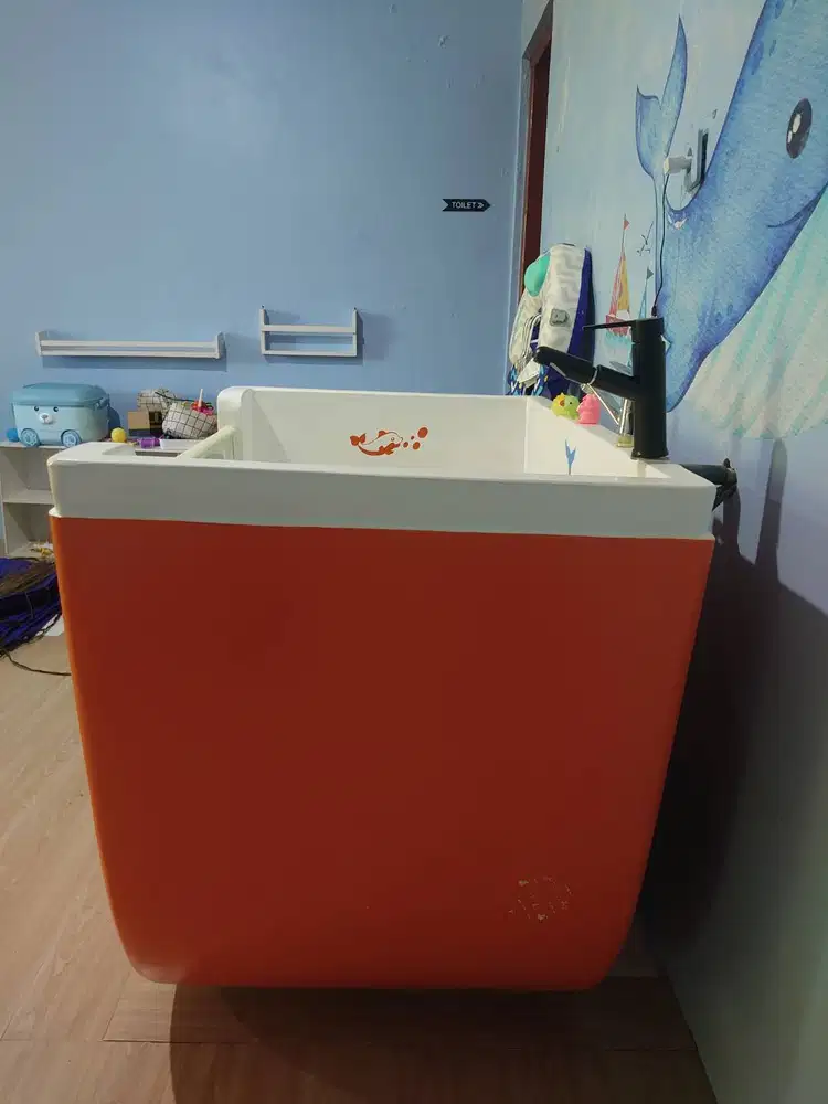 Bak renang untuk bayi
