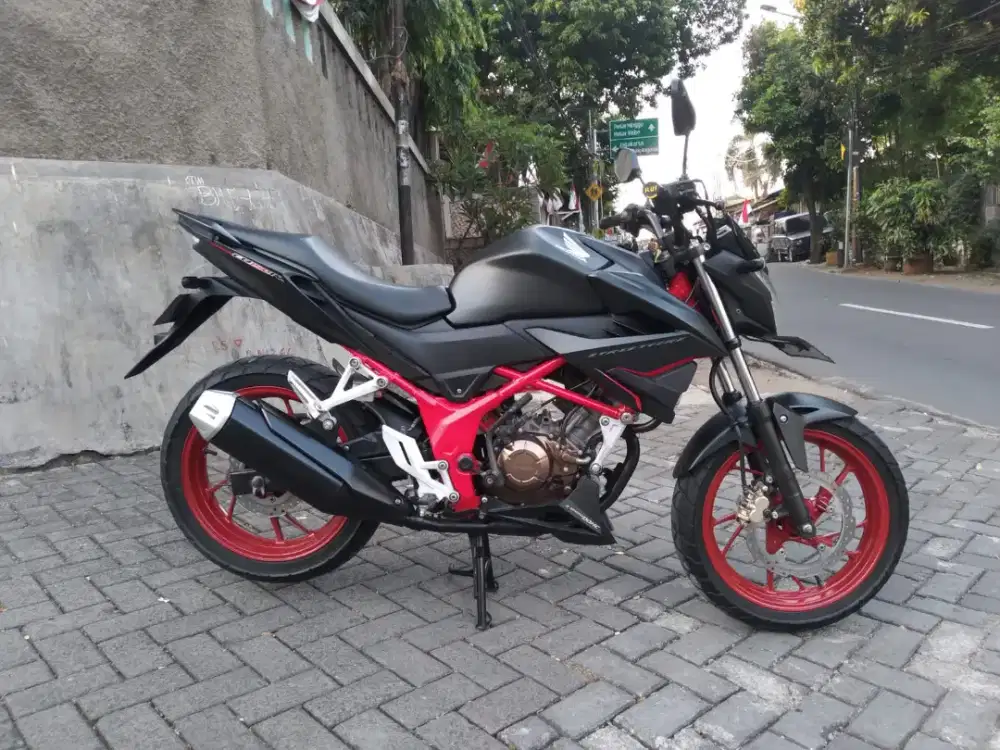 CB 150R HITAM MERAH PROMO TERMURAH
