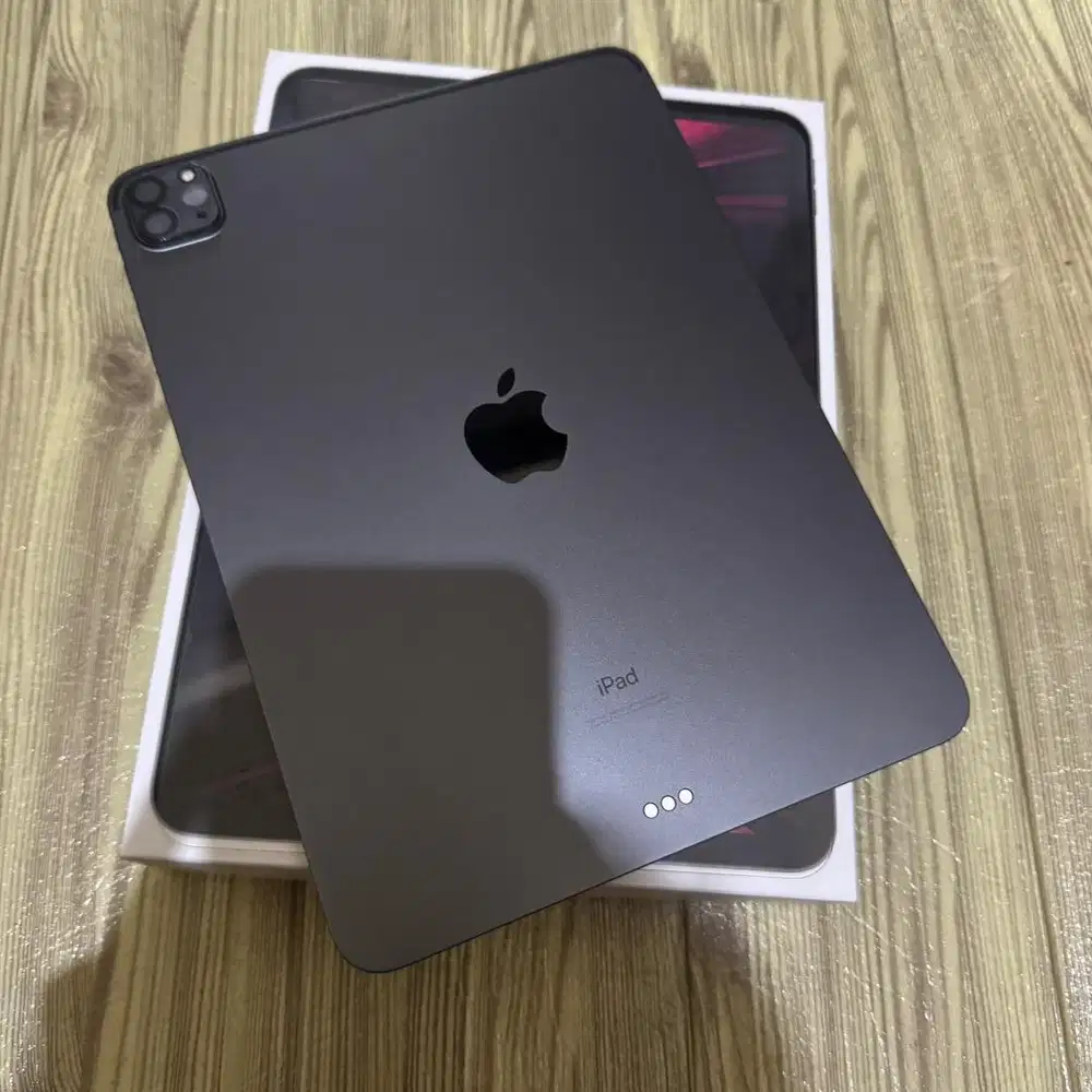 ipad pro m1 256gb Wifi Ex ibox Fullset ori bisa COD dan TT