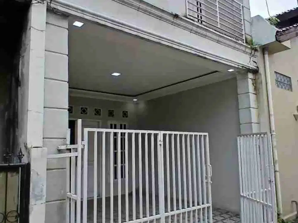 RUMAH BAGUS 2 1/4LANTAI AKSES MOBIL DEKAT AKSES 2 MBL CONDET SHM