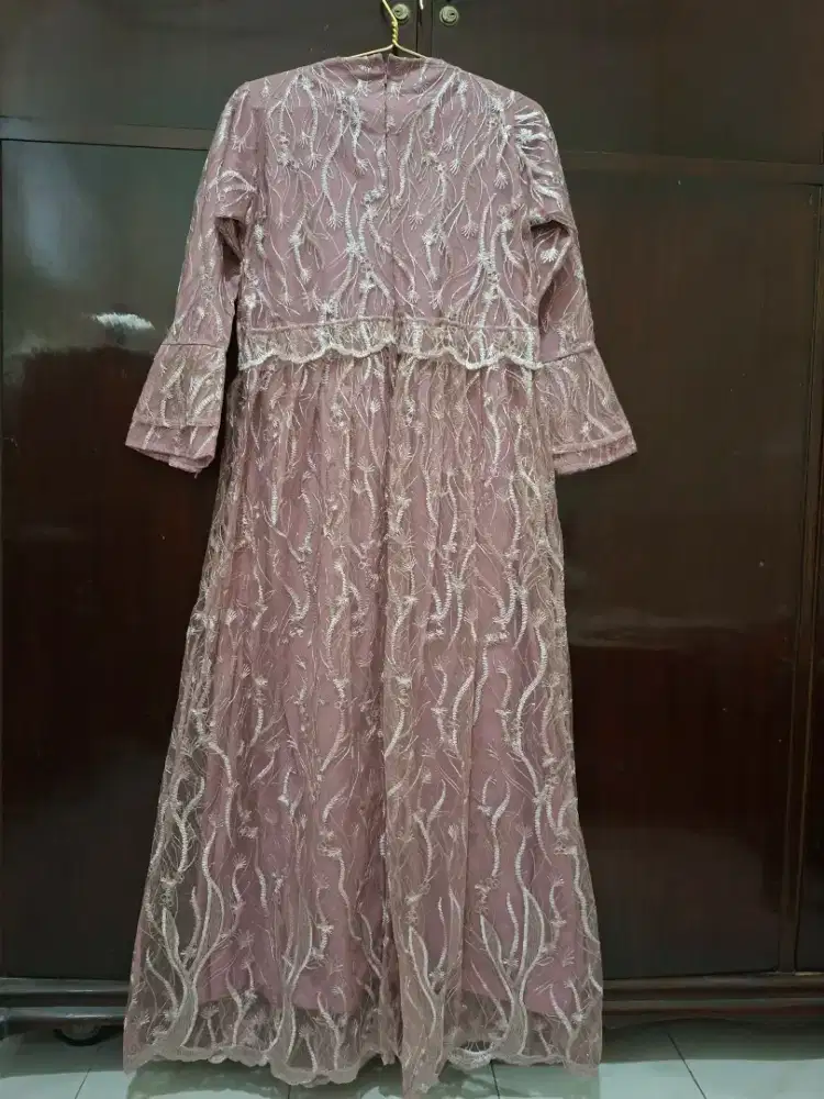 Baju pesta bahan brocat/ tile warna pink uk.M