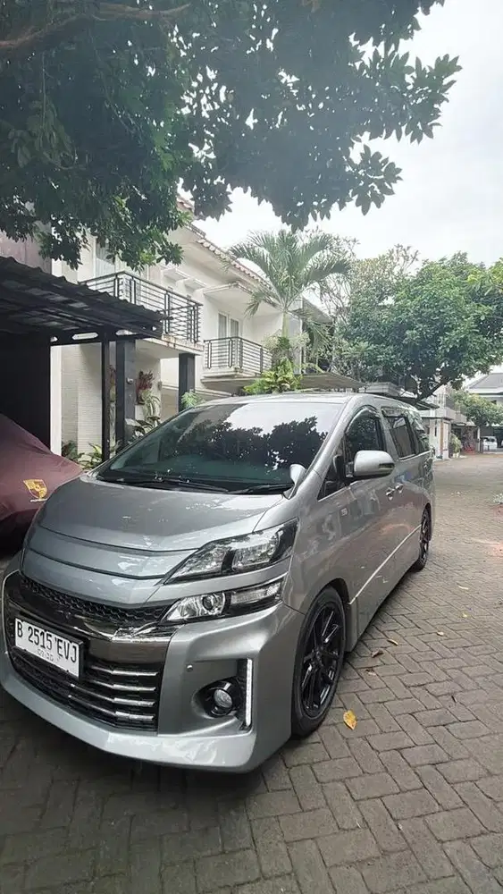 Vellfire GS 2013