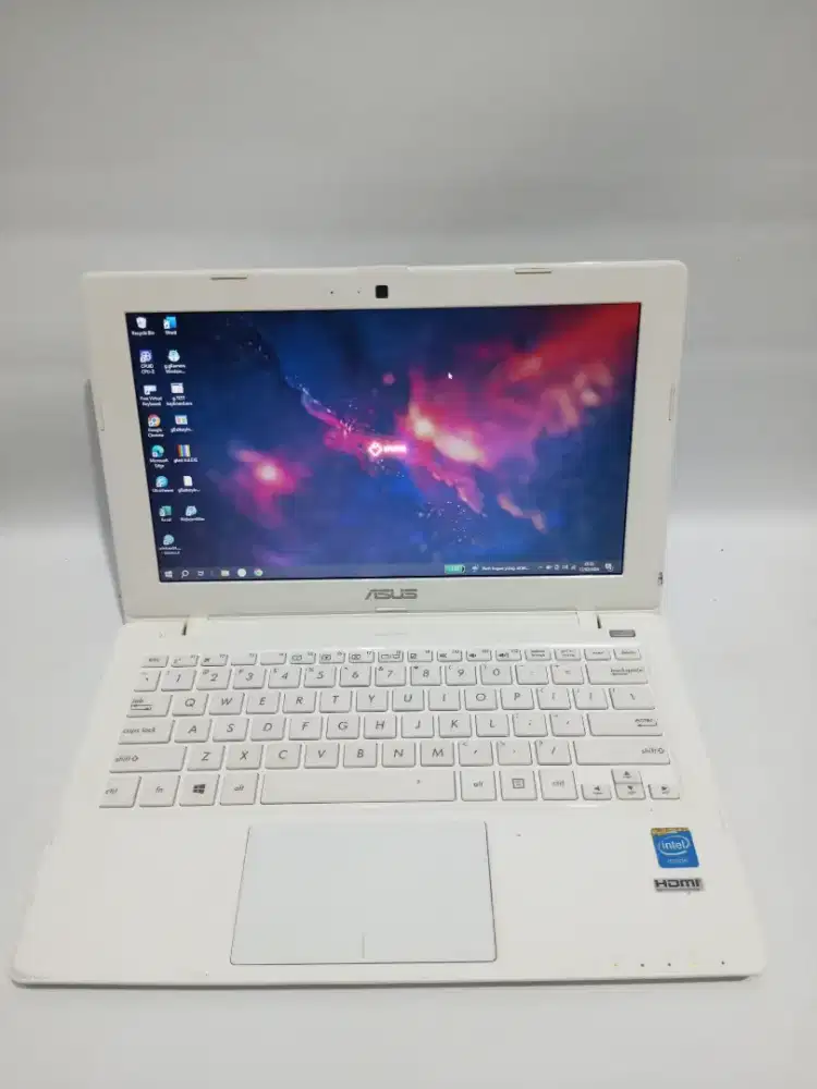 Asus X200M Intel N2840 DDR 2 GB HDD 500GB LED 12Slim Baterai 3 jam