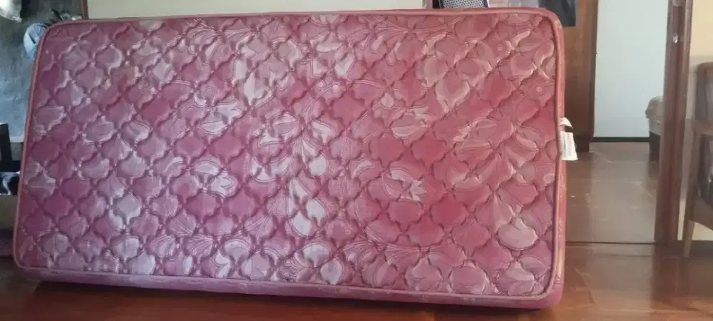 Kasur busa merk Royal Foam