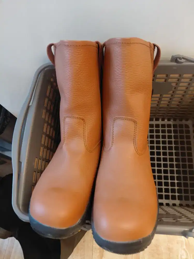 Safety Boot Cokelat