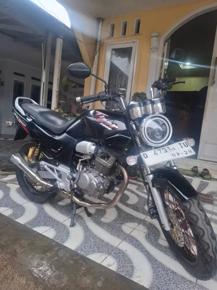 Honda Tiger Lawas Hitam