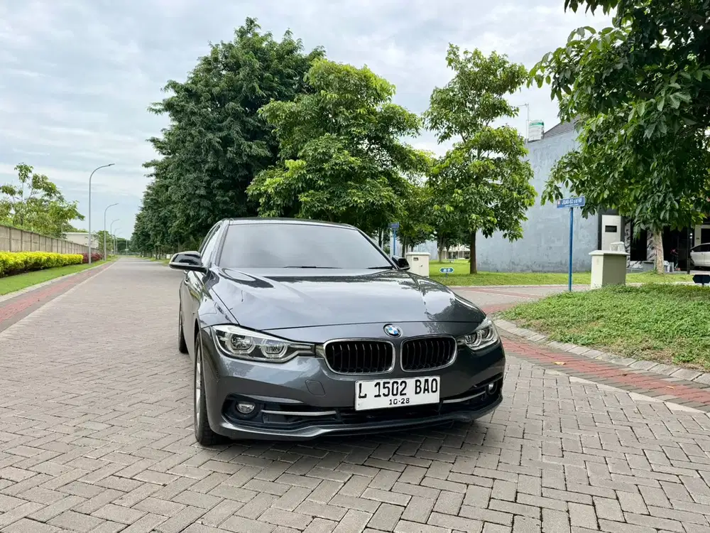 BMW 320i 2018 Bensin