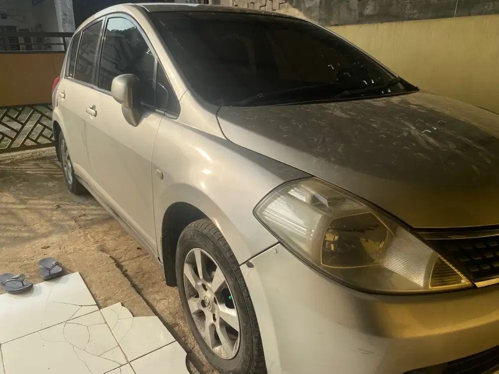 Nissan Latio 2007 Bensin
