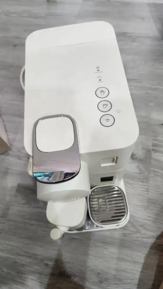 Mesin kopi Nespresso