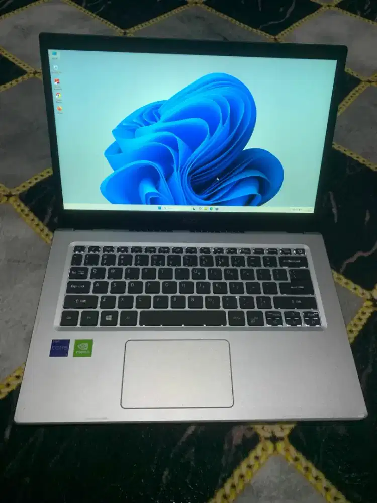 Acer Aspire 5 Core i7 Dobel VGA