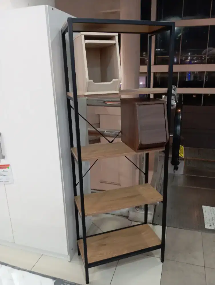 Kotak penyimpanan serbaguna Odin