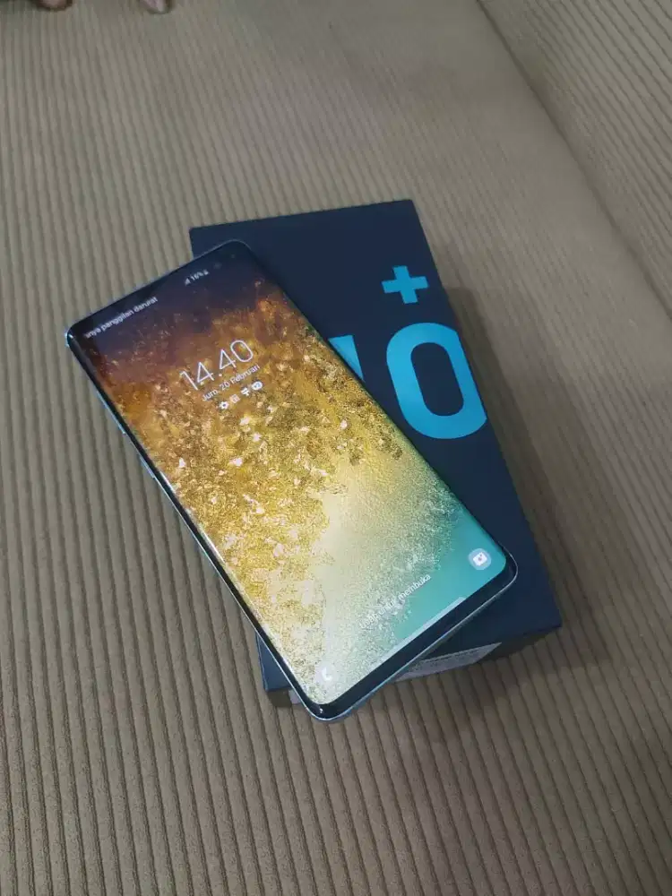 Samsung S10+ 8/128GB mulus no minus fullset original resmi sein