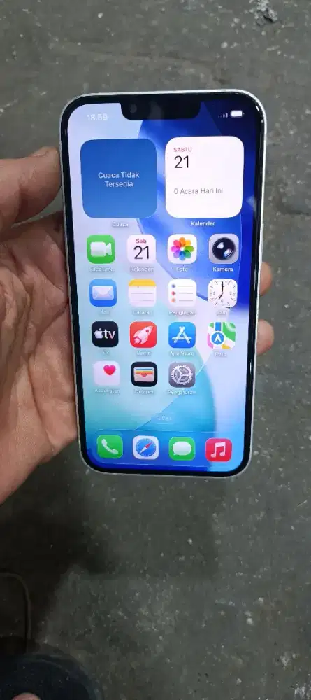 Iphone 13.   128 gb inter