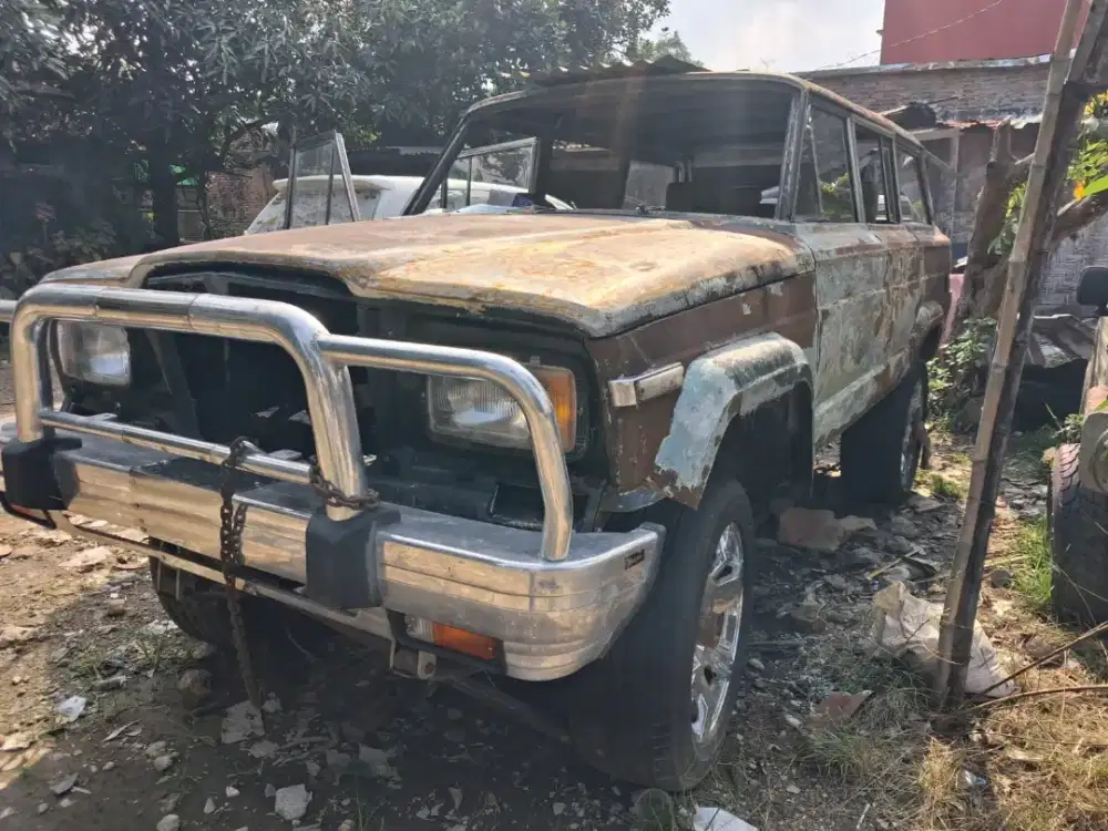 Jeeb Grand Wagoneer Station Wagon