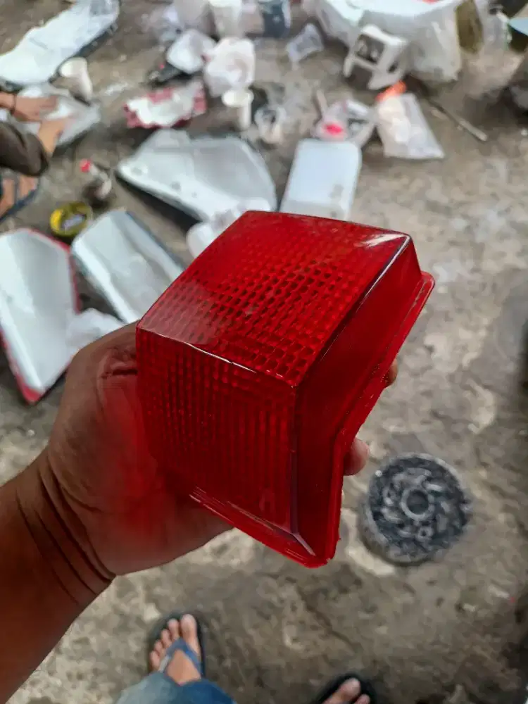 Mika lampu belakang Hyosung