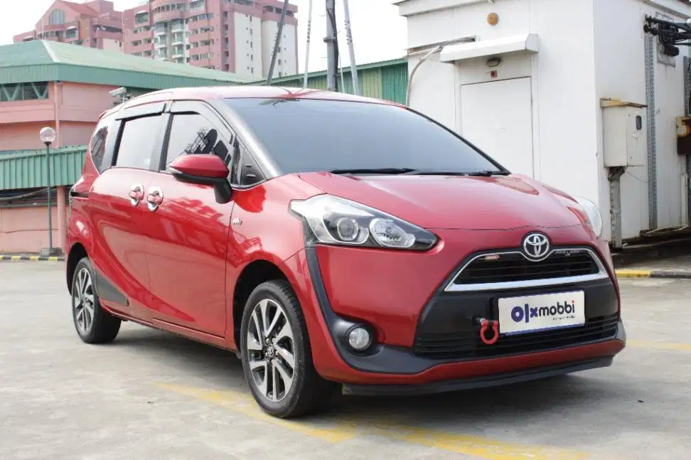 TDP 7,JT, Garansi Mesin 1th Toyota Sienta 1.5 V Bensin-MT Merah 2017