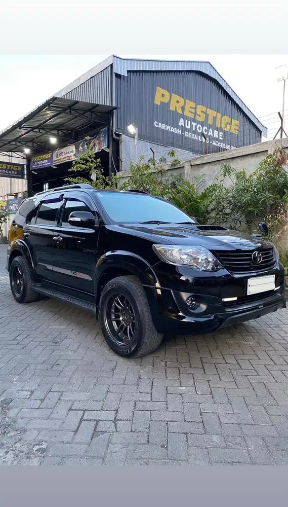 (Mobil Simpanan Low Odo!) Toyota Fortuner VNT TRD Diesel Matic 2015