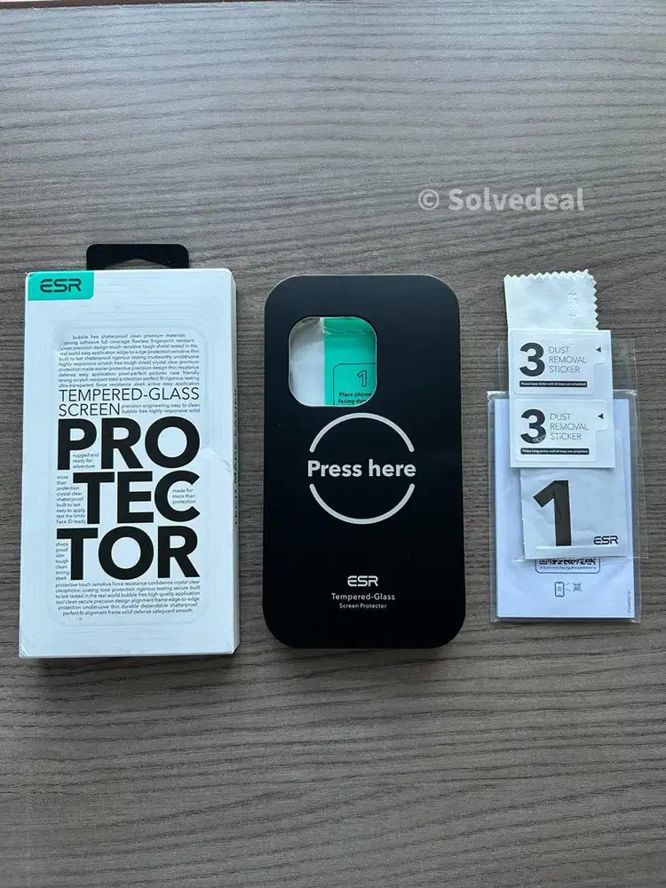 ESR Tempered Glass iPhone 16E / 14 / 13 / 13 Pro - Military Grade