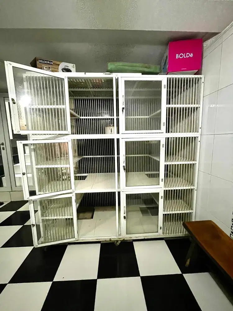 Kandang kucing susun 3