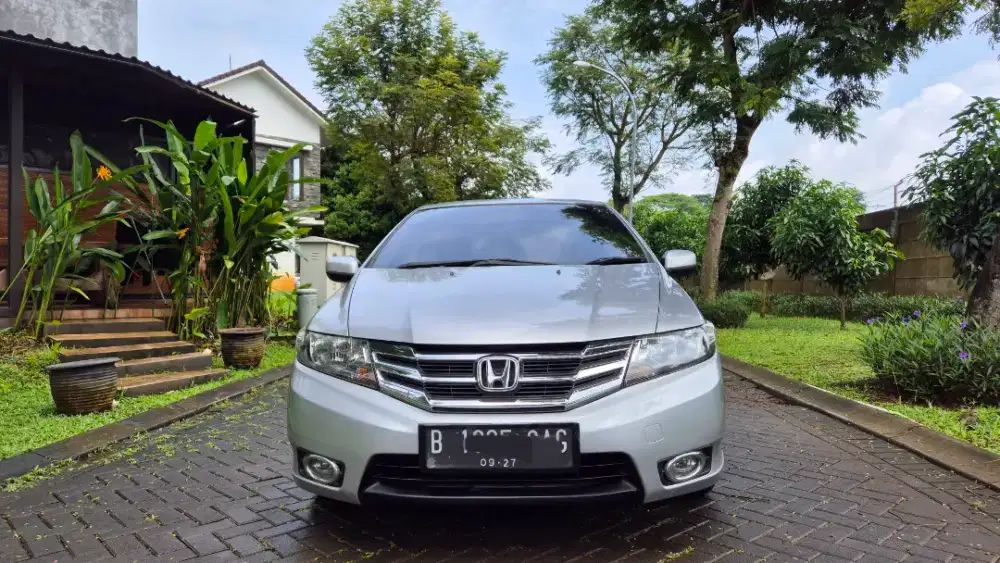 HONDA CITY V-TEC S AUTOMATIC 2012 SILBER METALIC