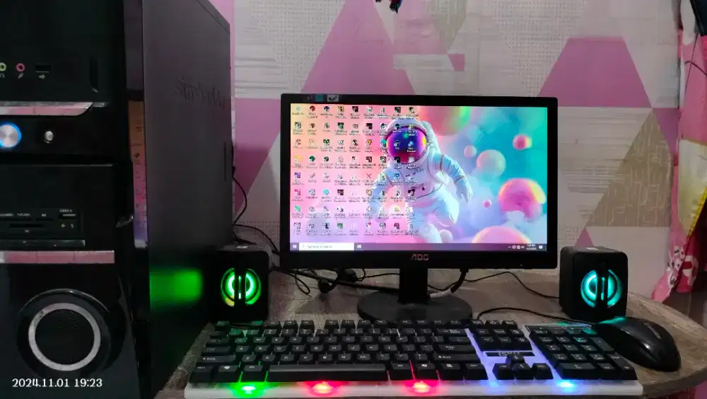 PC GAMING DESIGN + LCD 16 + RAM 8 GB + HD 500 GB + GAMES FILM APP