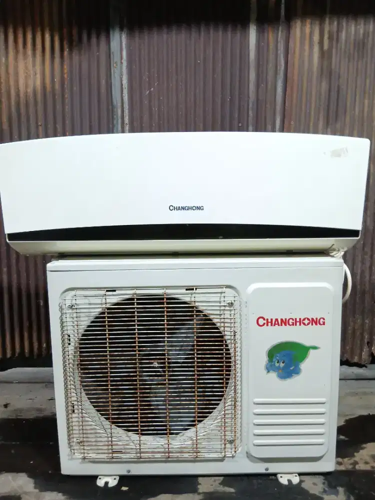 MENJUAL AC BEKAS 1/2 PK KOMPLIT