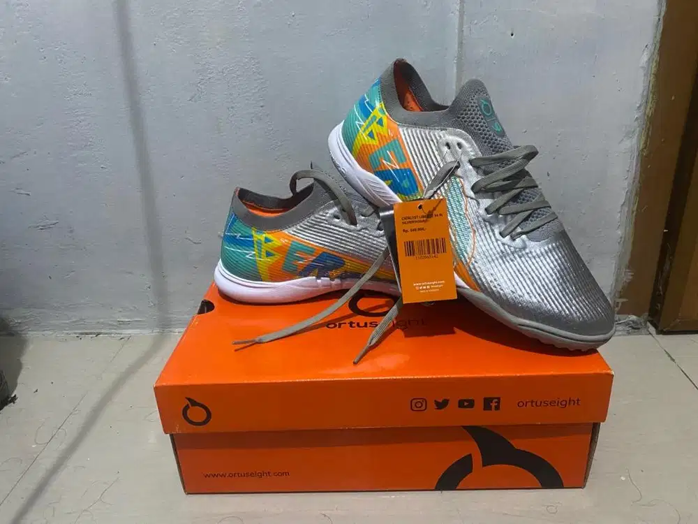 Sepatu Futsal Ortus Catalyst Liberte V4 IN Silver/Aqua size 42