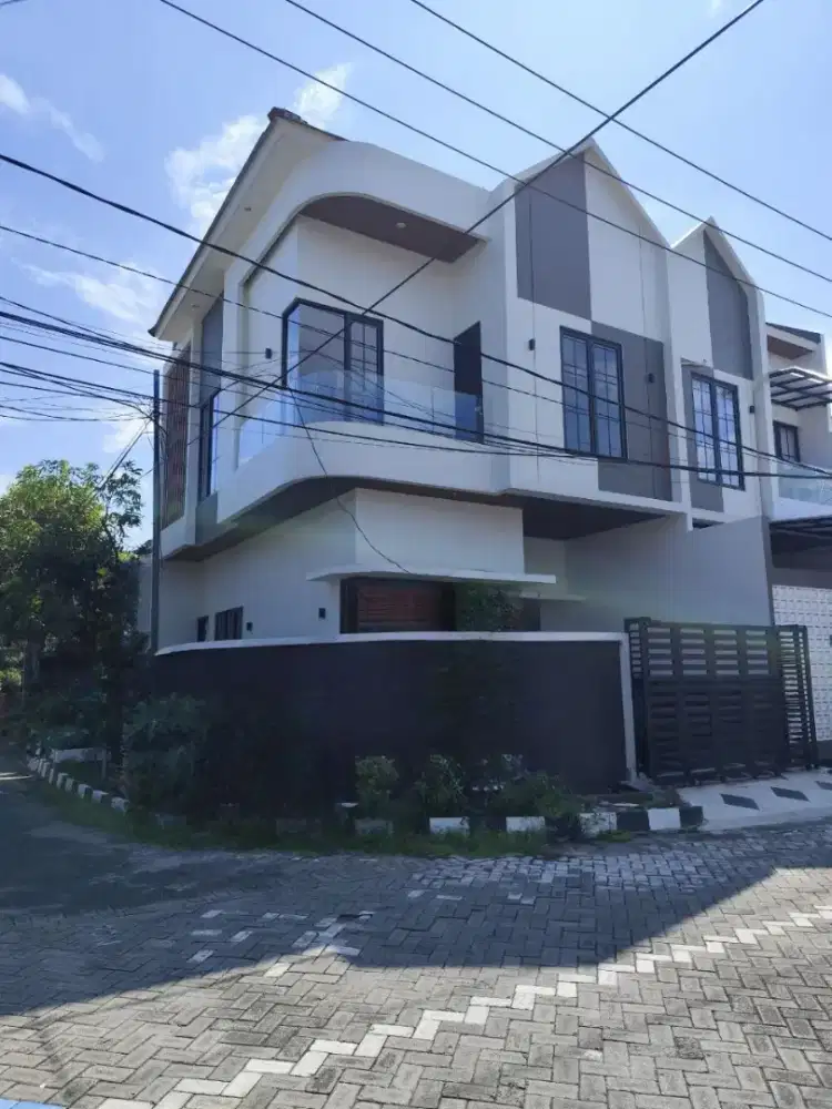 1M AN RUMAH BARU HOOK 2 LT DI RUNGKUT MAPAN